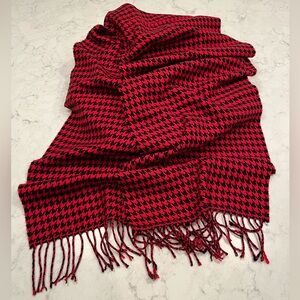 Cashmere Scarf - Red & Black Houndstooth Pattern